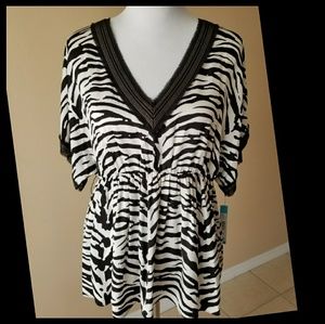 NWT ALICE + OLIVIA SILK DOLMAN SLEEVE VNECK TOP